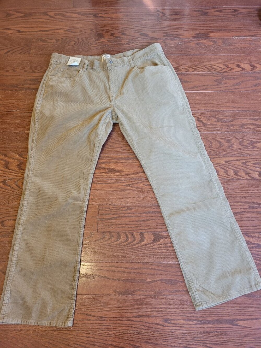 NWT St John’s Bay Corduroy Pants Men's 42X32 Straight Leg Khaki Stretch Casual